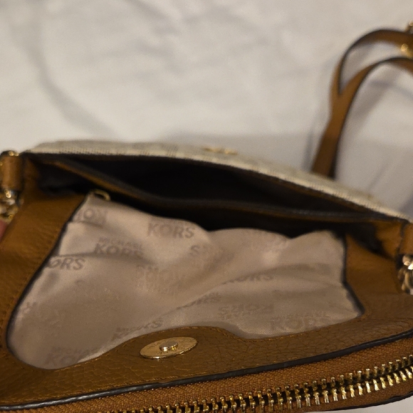 Michael Kors Tan and Cream Crossbody Bag - Picture 6 of 7